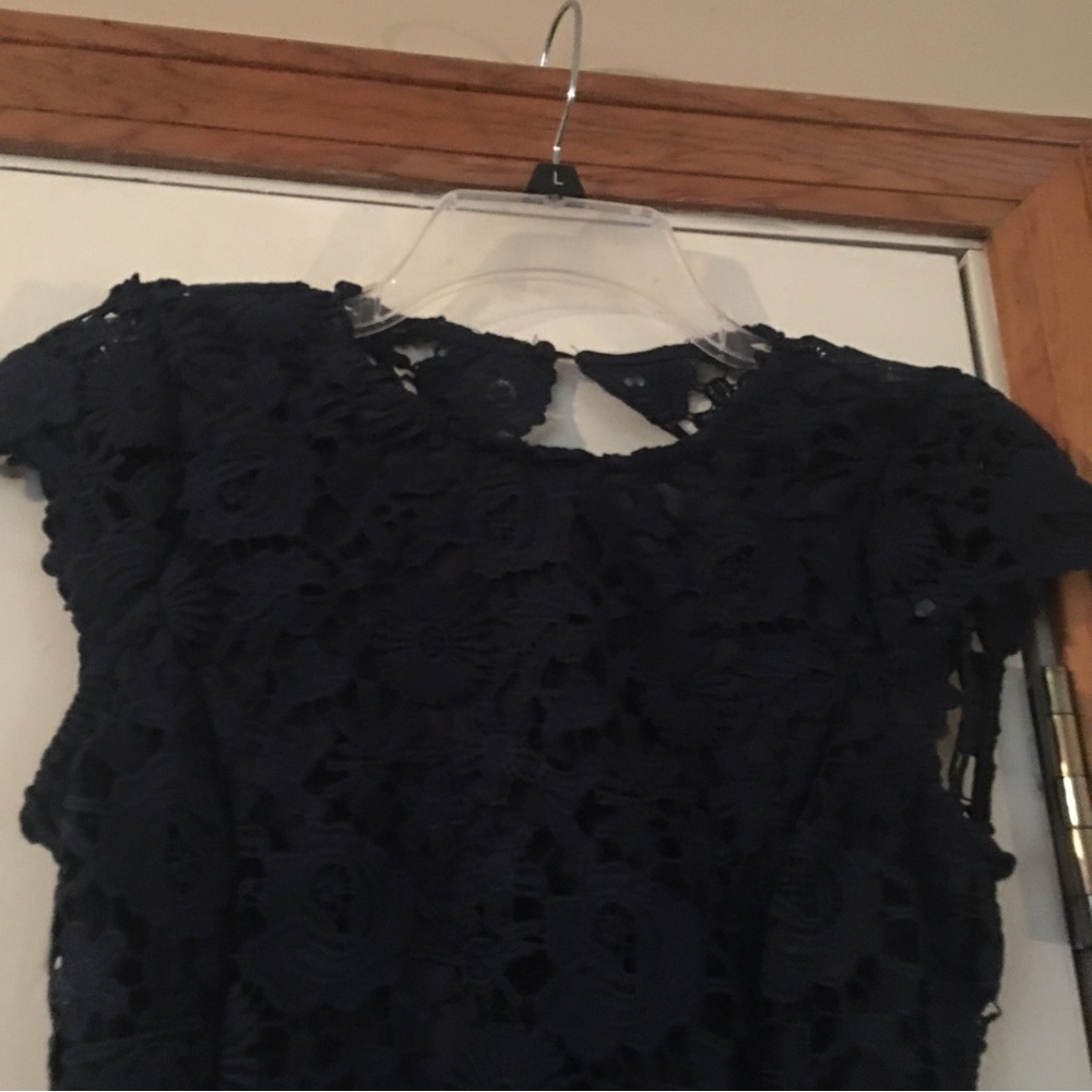 SALE!! 2X Host pick 🎉NWT Lulu’s Romance language backless lace dress - Picture 12 of 16